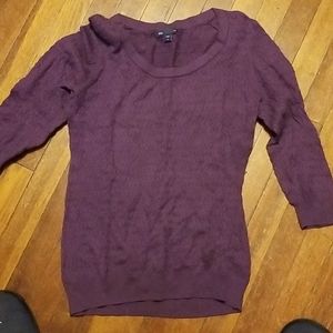 Light knit elbow length sleeve sweater